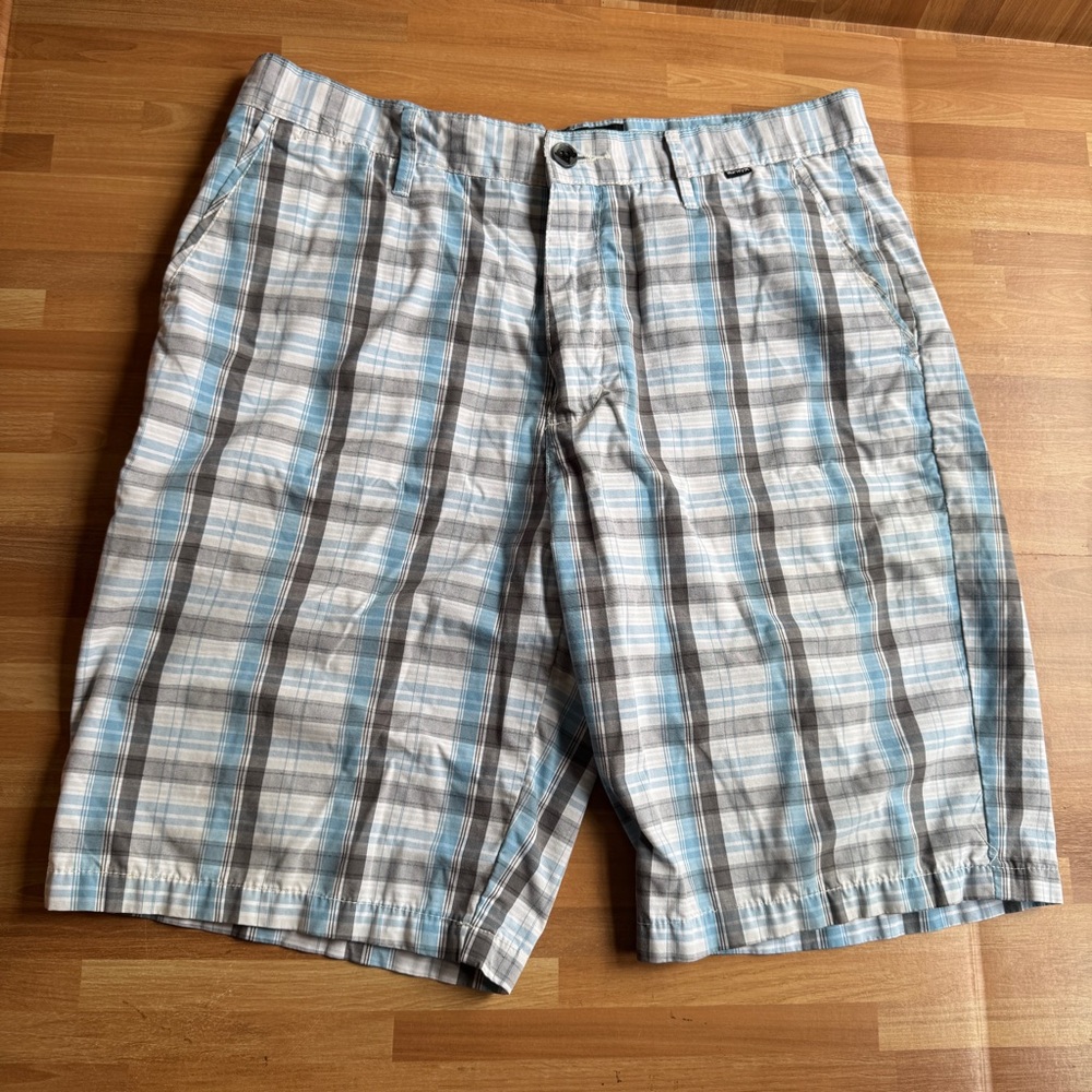 Hurley plaid shorts size 33 men's